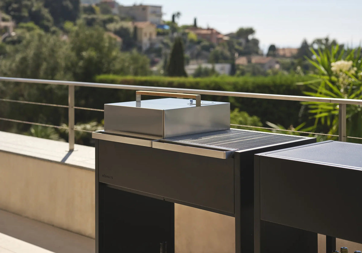 Röshults Essentials kitchen set — outdoor lifestyle